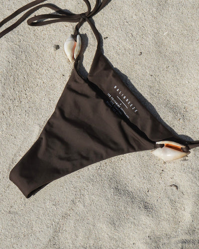 STROMBUS SHELL BIKINI BOTTOM — COCOA S