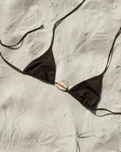 COWRIE SHELL TRIANGLE TOP — COCOA M