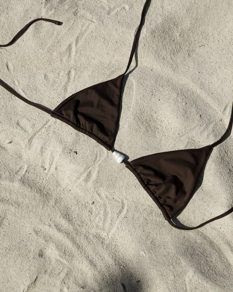 SPOTTED CONE SHELL TRIANGLE TOP — COCOA M