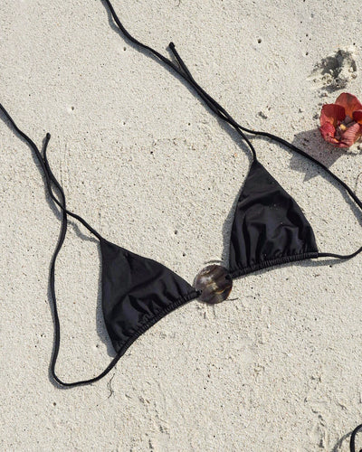 MOON SHELL TRIANGLE TOP — BLACK L