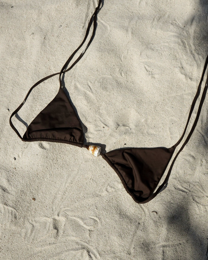 CARAMEL CONE SHELL TRIANGLE TOP — COCOA M