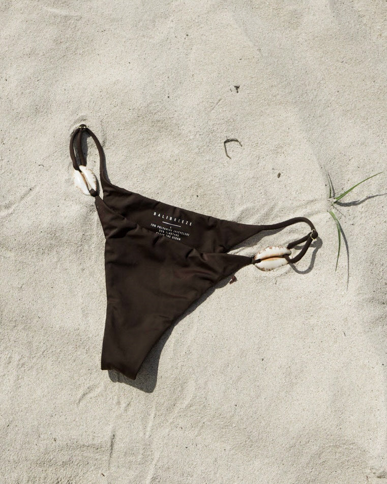 COWRIE SHELL BIKINI BOTTOM — COCOA L